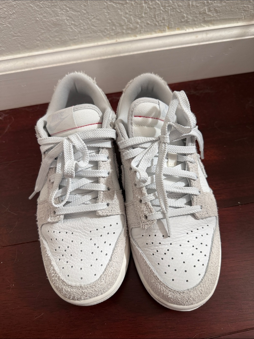 Women’s Nike low dunk photon dust gray suede